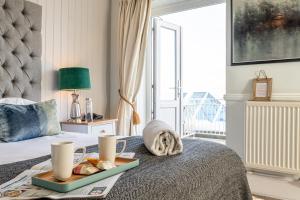 Superior Suite with Sea View room in Botany Bay Hotel