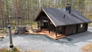 Lakeside cabin Riekonkieppi