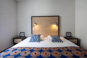 Hotels Logis Hotel le Commerce : photos des chambres