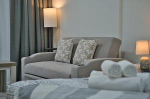 Luxury Studio with Marina View Al Hamra Village