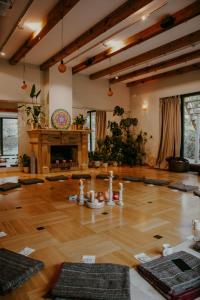 BlissHouse Luxurious Guesthouse calm and energetic spot near by city surrounded by the forestyou will find your peace and your people