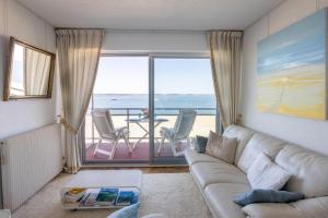 Au bord de leau - Vue imprenable sur le bassin