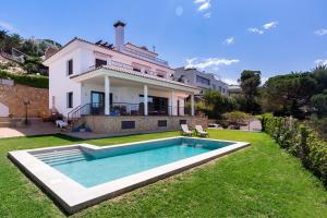 REF. 84 VILLA MONTE CASTILLO