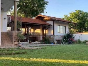 Holiday house Botunya,private luxury house