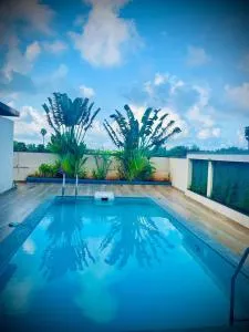 ECR Drive Inn - Sadras