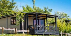 Campings Camping 4 etoiles - Piscine - ccbacgb : photos des chambres