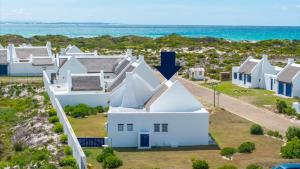Salt and Serenity Seaside Cottage - Langezandt
