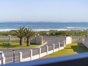 Big Bay Beach Club 22 Bloubergstrand