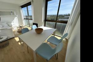 Bright Apartment In Gava Mar