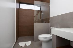 Two-Bedroom Villa with Salt Pool in Rawai villa hapai