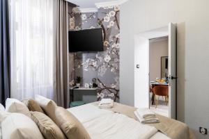 Three in One Old Town Air Conditioning Balcony