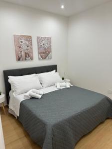 One-Bedroom Apartment with Balcony