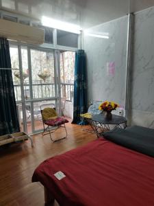 H2 homestay phố cổ check-in tự động 03