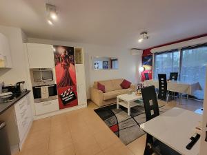 Appartements Bristol Park - parking - 5mn walk from Palais des Festivals : photos des chambres