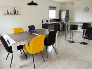 Maisons de vacances Agreable maison au calme 5 min des plages Parking : photos des chambres