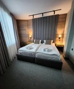 Jorela Family Hotel - 斯维什托夫