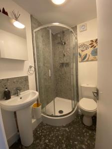 Central 2 bedroom flat by Brighton train station