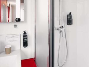 Hotels ibis Styles Vannes Gare Centre : photos des chambres