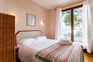 Villas LA SOLEILLADE VI4451 By Riviera Holiday Homes : photos des chambres