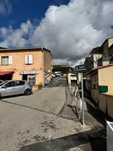Appartements Agreable maison coeur du Rouret : Appartement 2 Chambres