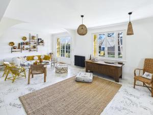 Maison pour 8 - Piscine chauffée - 800m de la plage