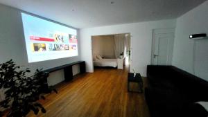 Appart SPA 80m2 avec terrasse balcon jacuzzi et sauna privatif en hyper centre Place Drouet dErlon