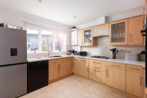 Family Home in Newquay Parking 3 mins to Beach