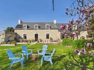 Maison pour 10 personnes avec grand extérieur - Kermathéano