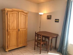 maison de pêcheur face à la plage du plan deau