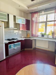 Modern apartment on Mechnikova street 18