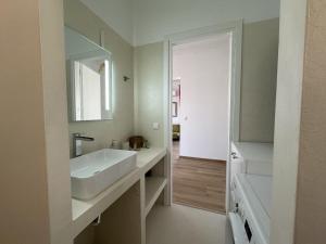 6th Floor Skyline Suite with Spectacular View