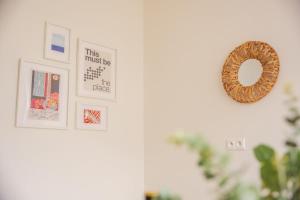 Byt s veľkou terasou a balkónom v centre mesta!