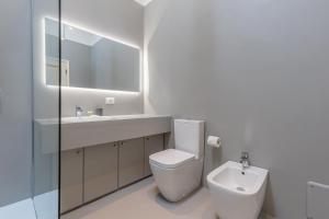 One-Bedroom Apartment room in Pratello Elegante e Raffinata Mansarda