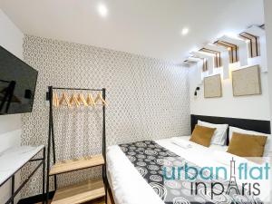 Urban Flat 129 - Sublime Art Love Champs-Elysees