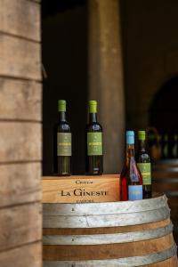 Lodges Chateau la Gineste - Castle and Vineyard : photos des chambres