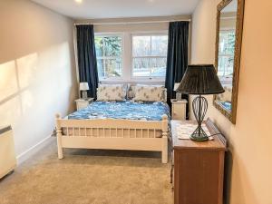 Holiday Home Falcon Lodge by Interhome