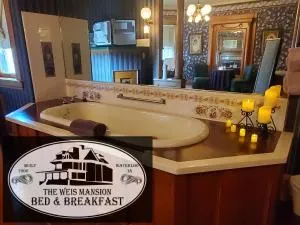 The Weis Mansion Bed and Breakfast - واترلو