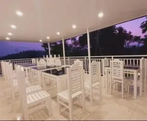 Aura Springs Resort - Anachal