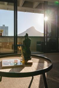 Central Cape Town Apt with Views