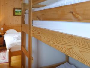 Chalet Chalet La Poya by Interhome