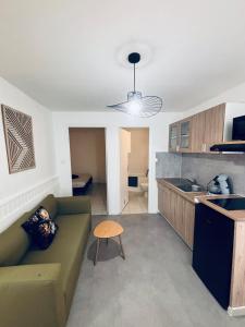 Meneau 2- Center-Wifi- Connected TV