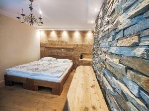 Studio Cristal-3 by Interhome - 3hvězdičkové hotely ve městě Leukerbad