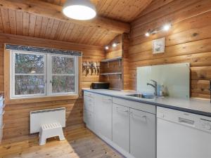 Holiday Home Doris - 150m from the sea by Interhome