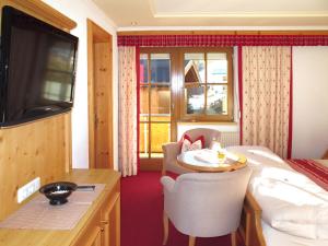 Apartment Apart Garni Royal-2 by Interhome