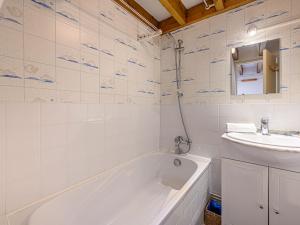 Appartements Apartment Phare de Kernevest-5 by Interhome : photos des chambres