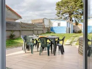 Holiday Home Fleur d'été by Interhome - 拉贝尔讷里昂雷茨