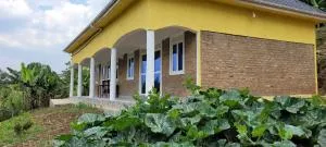 Kamengo Cottages - Lake Nyabikere