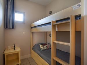 Apartment Heliotel Marine-2 by Interhome