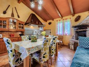 Holiday Home Villa Mariuccia by Interhome