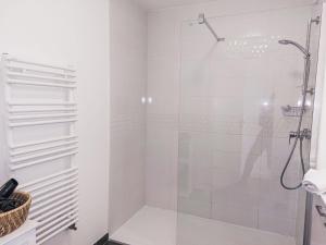 Appartements Apartment Grand Balcon- Piscine et proche du Port by Interhome : photos des chambres